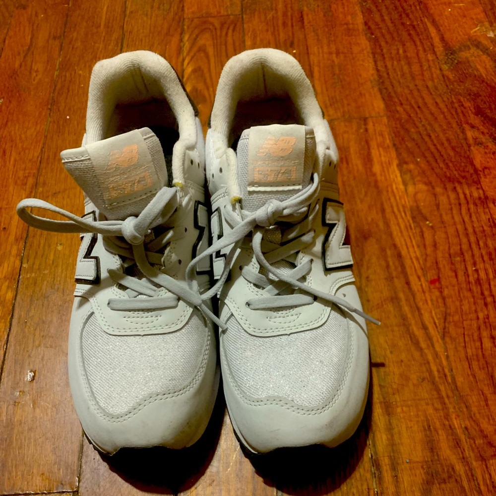 Silver black and pink new balance 5.5 barely worn